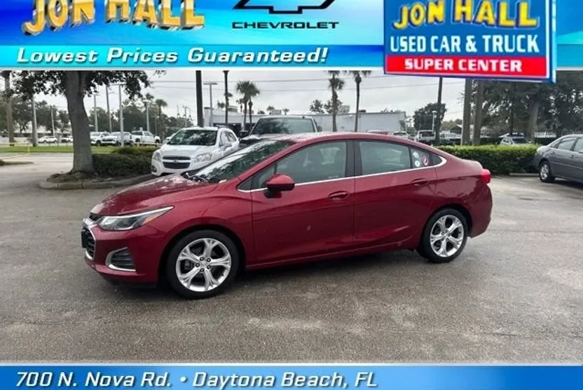 2019 Chevrolet Cruze Premier photo 1
