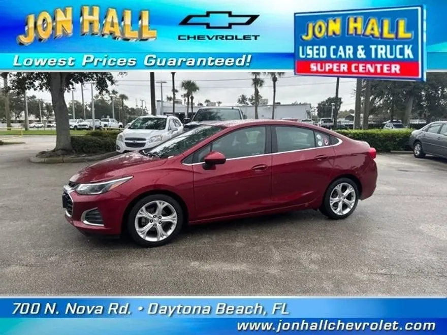 2019 Chevrolet Cruze Premier photo 1