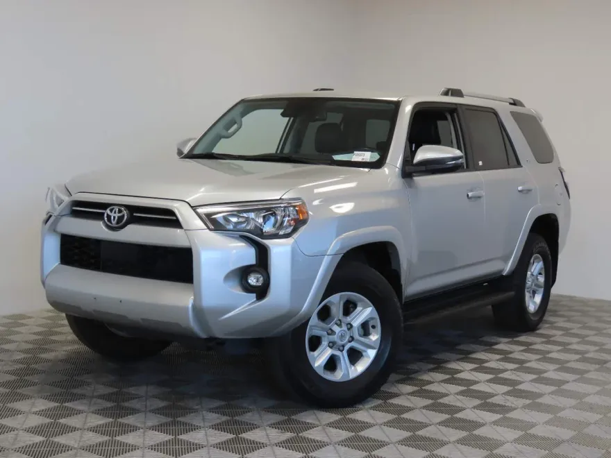 2024 Toyota 4Runner SR5 Premium photo 1
