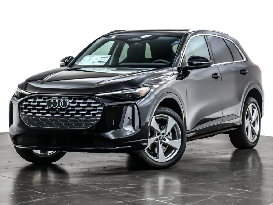 2025 Audi Q5 Premium Plus photo 1