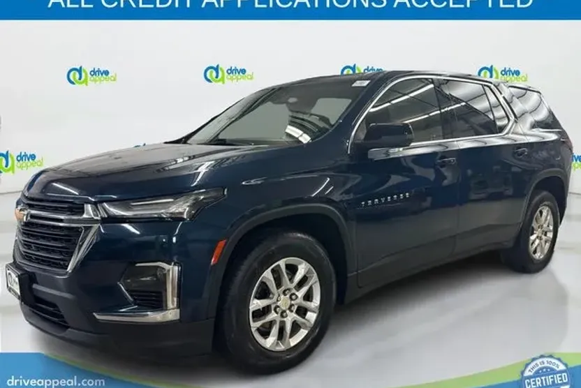 2022 Chevrolet Traverse LS photo 1