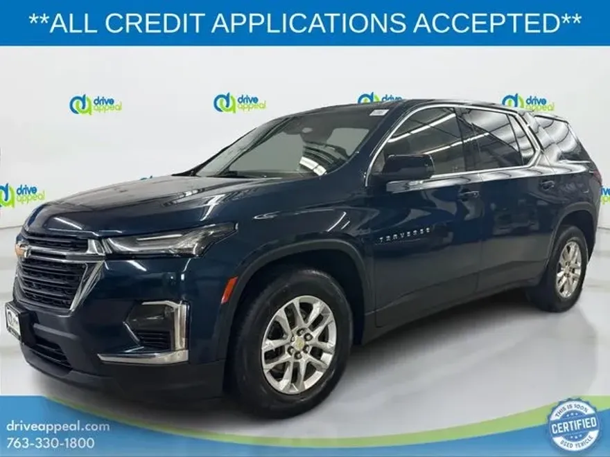 2022 Chevrolet Traverse LS photo 1