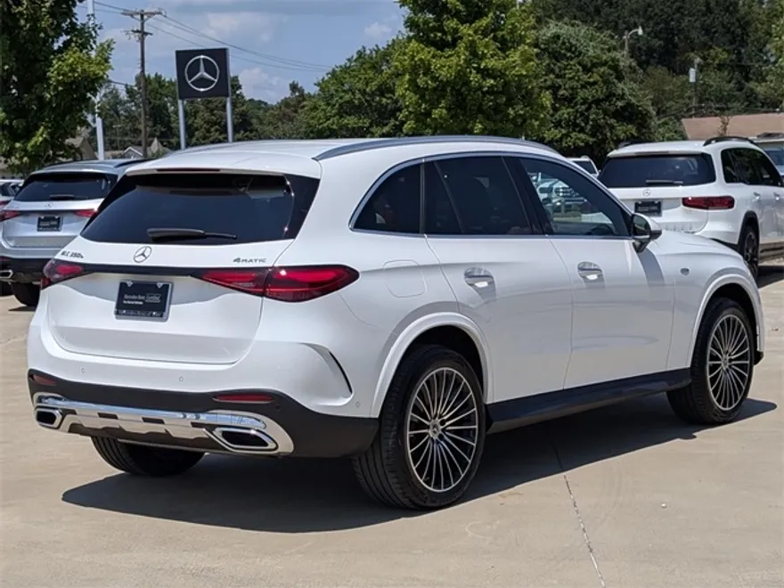 2025 Mercedes Benz GLC 350e 4MATIC photo 1