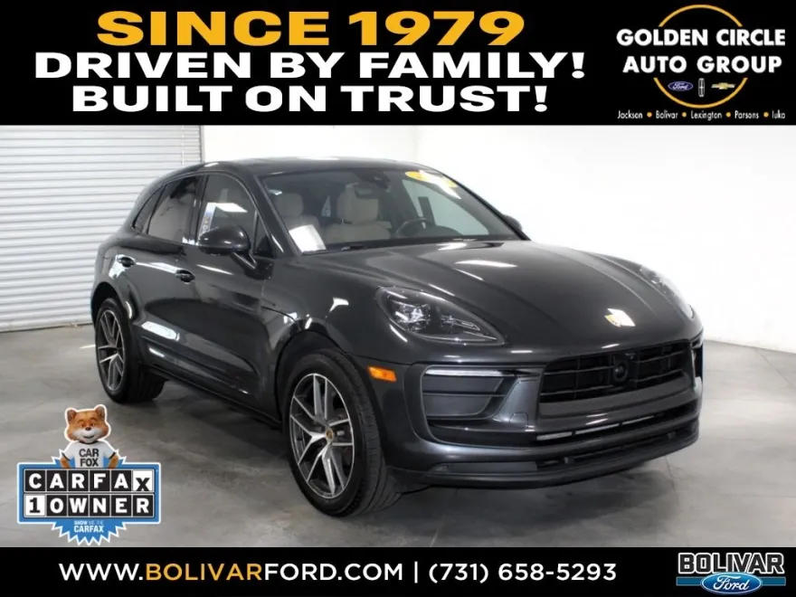 2023 Porsche Macan Base photo 1