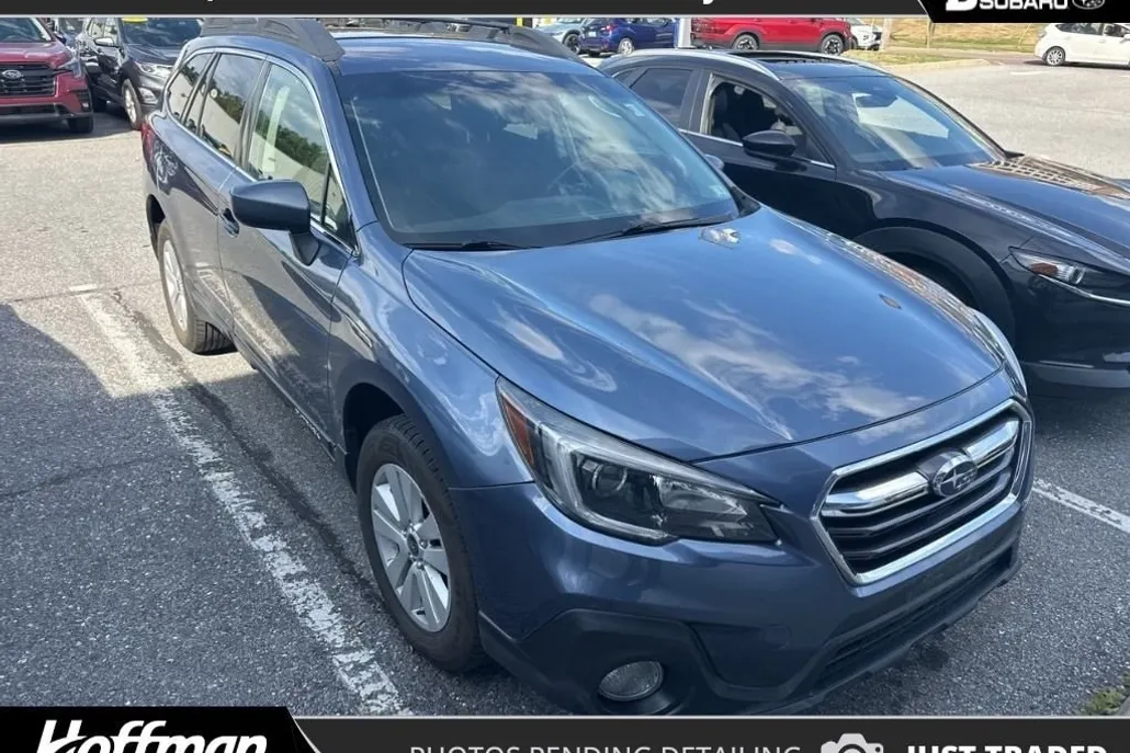 2018 Subaru Outback 2.5i Premium photo 1