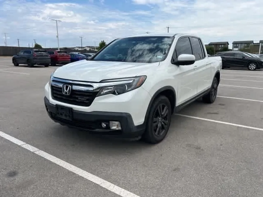 2019 Honda Ridgeline Sport photo 1