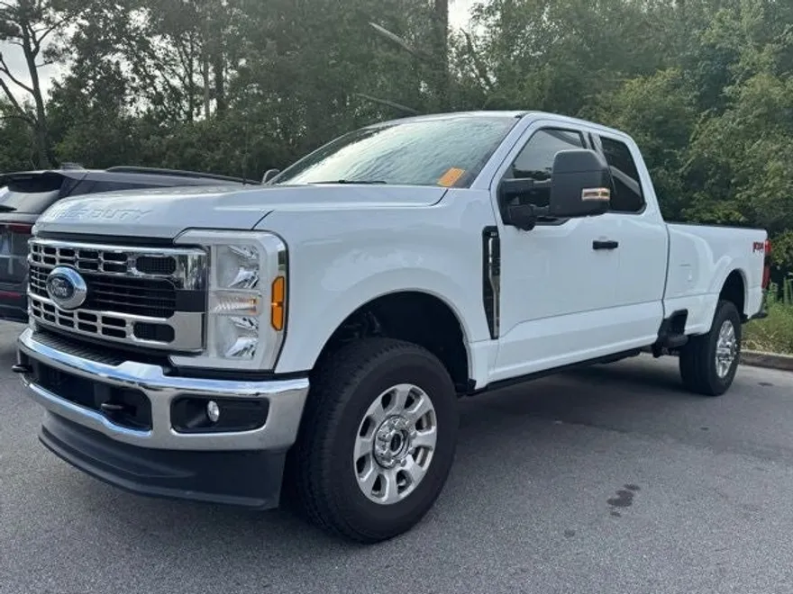 2024 Ford F-250 photo 1