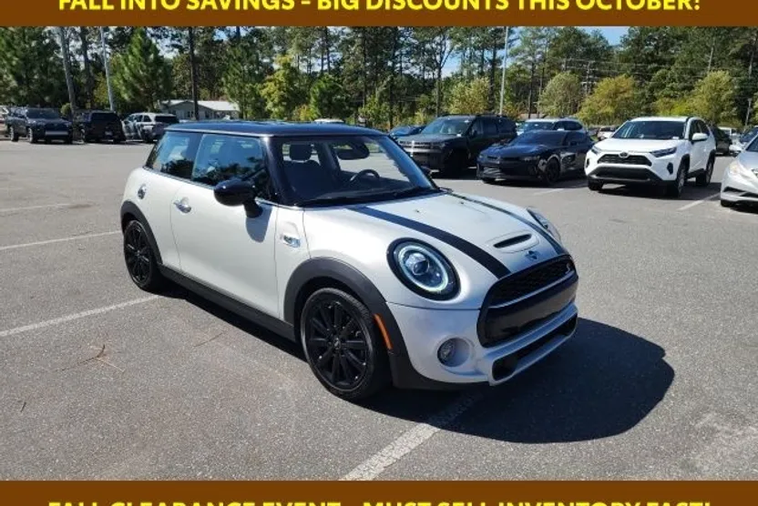 2021 Mini Cooper 2 Door Hardtop S Iconic photo 1