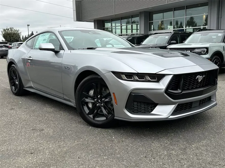 2024 Ford Mustang GT photo 1