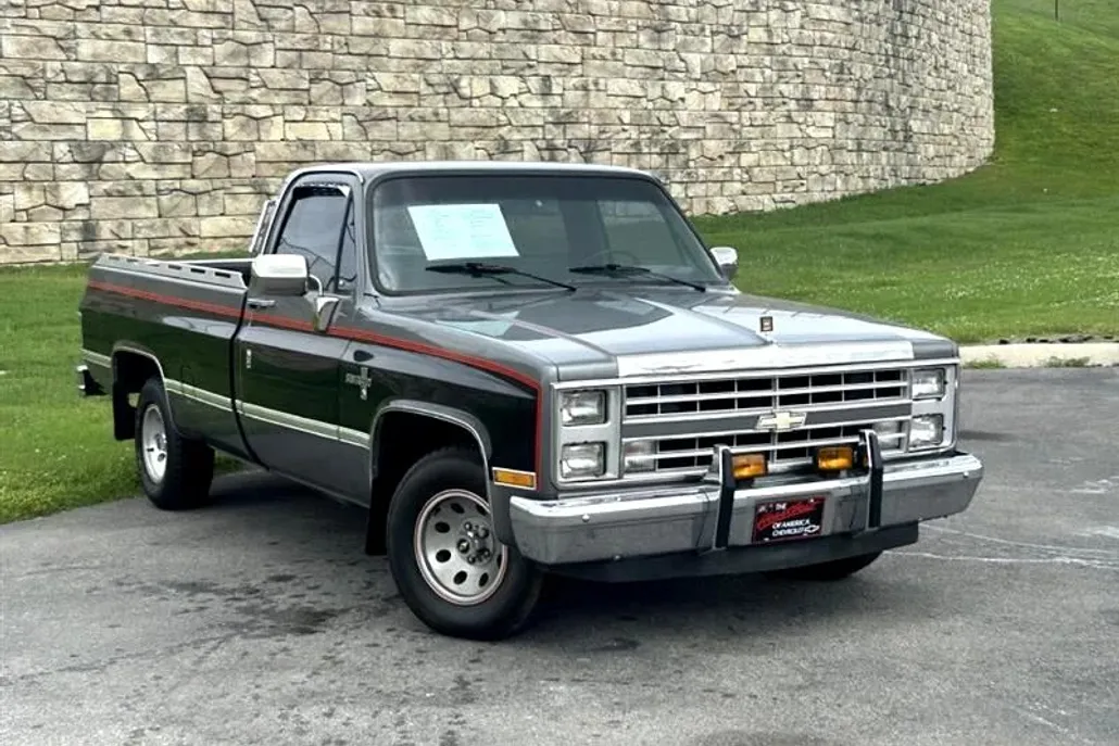 1987 Chevrolet C/K Pickup photo 1