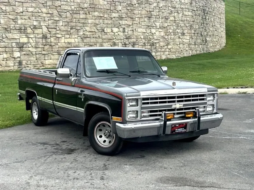 1987 Chevrolet C/K Pickup photo 1