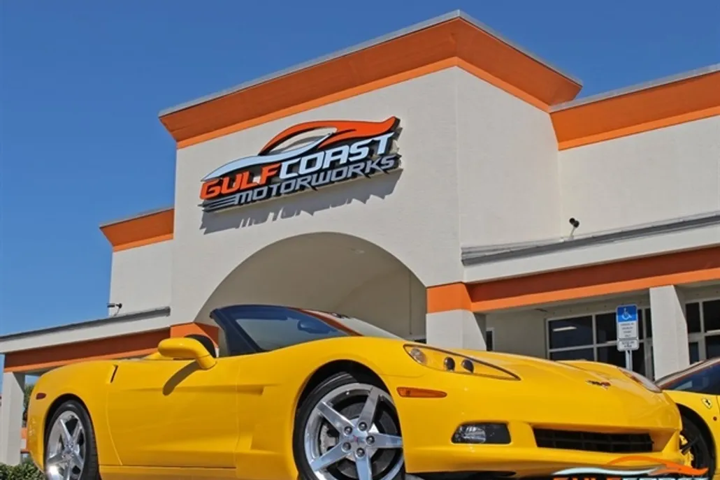 2005 Chevrolet Corvette Convertible 2LT photo 1