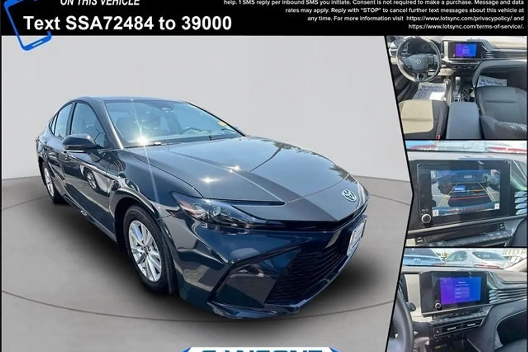 2025 Toyota Camry LE photo 1