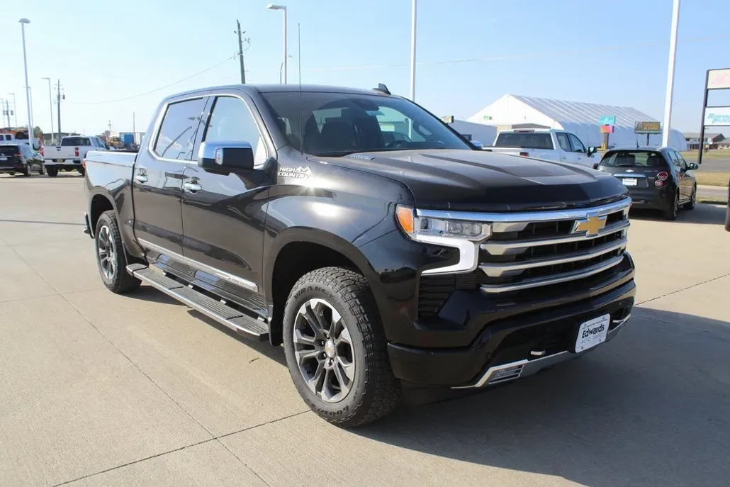 2026 Chevrolet Silverado 1500 High Country photo 1