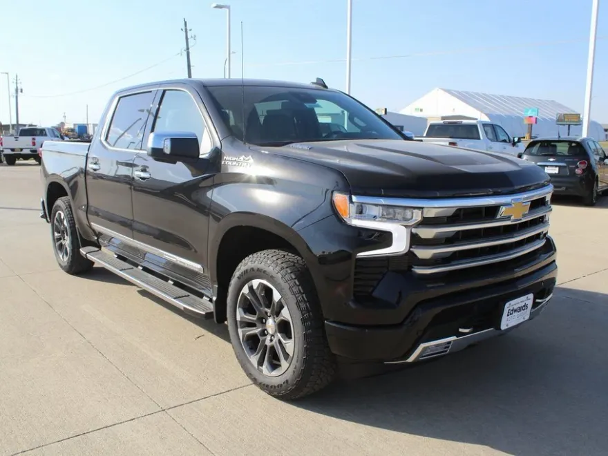2026 Chevrolet Silverado 1500 High Country photo 1