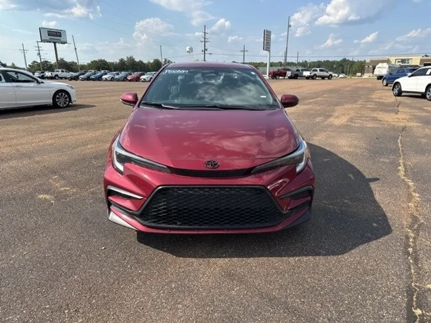 2023 Toyota Corolla SE photo 1