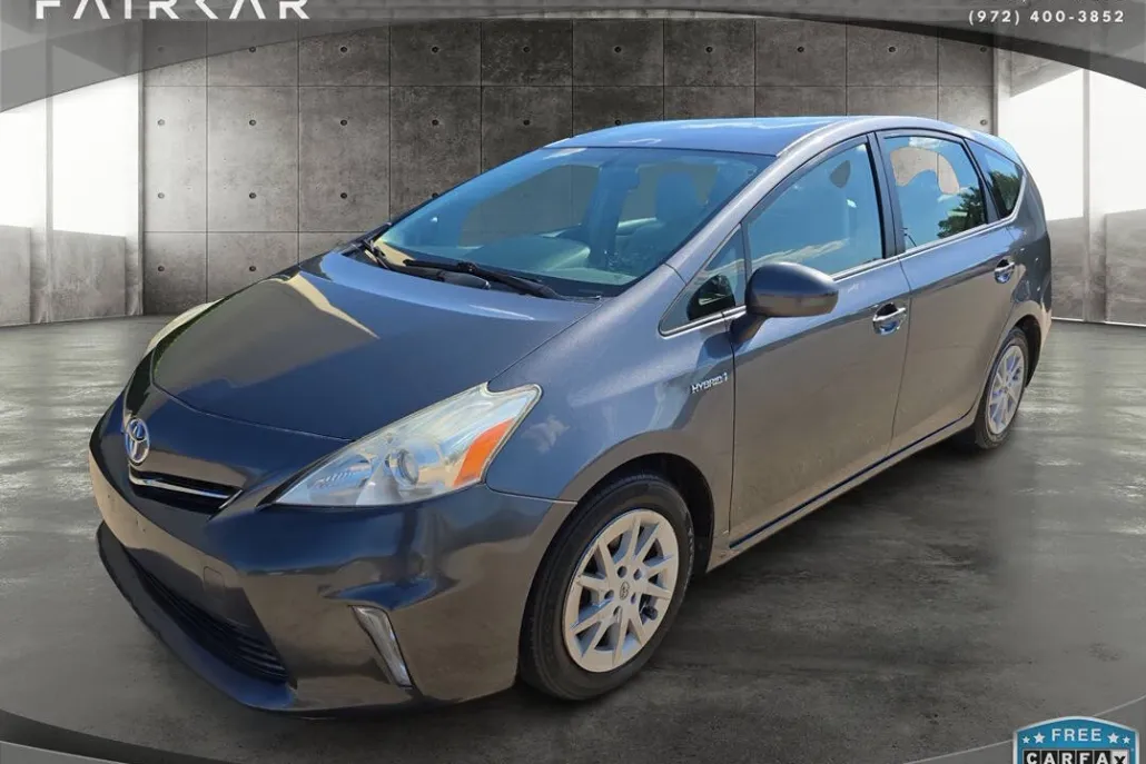 2012 Toyota Prius V Three photo 1