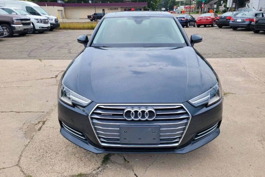 2017 Audi A4 2.0T Quattro Premium photo 1