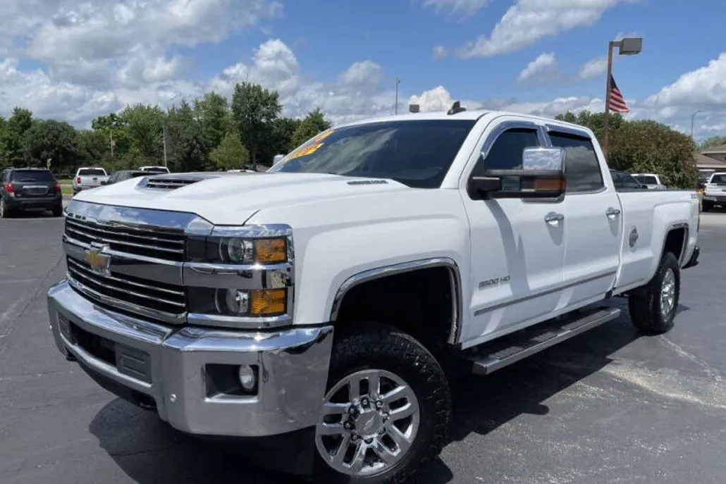 2019 Chevrolet Silverado 3500HD LTZ photo 1