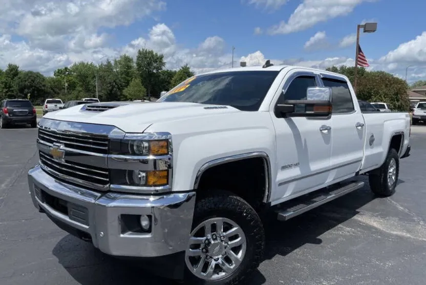 2019 Chevrolet Silverado 3500HD LTZ photo 1