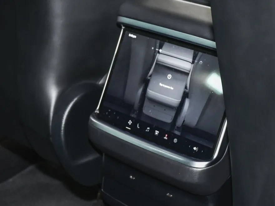 2024 Tesla Model X photo 36