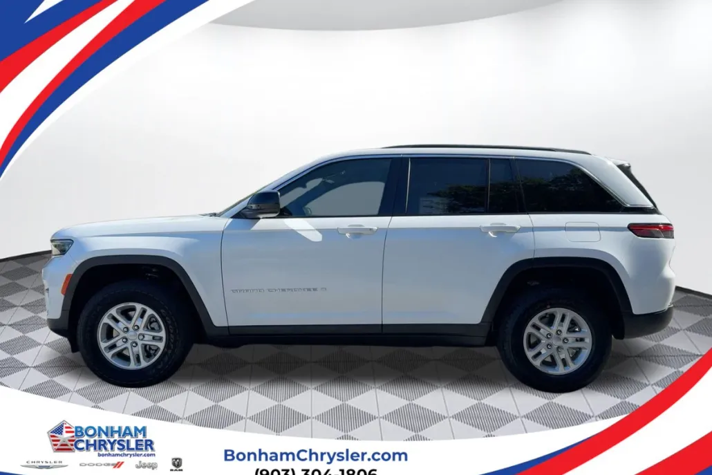 2025 Jeep Grand Cherokee Laredo photo 1