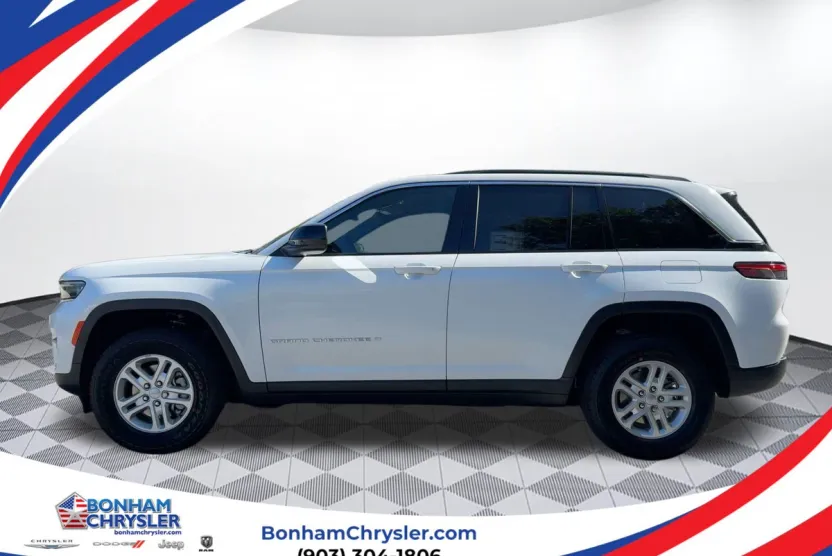 2025 Jeep Grand Cherokee Laredo photo 1