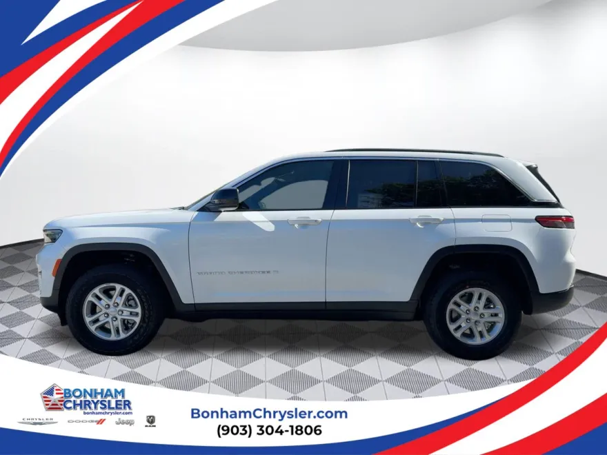 2025 Jeep Grand Cherokee Laredo photo 1