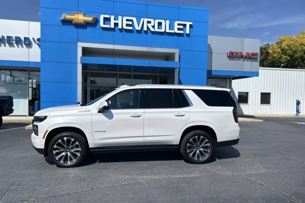 2025 Chevrolet Tahoe High Country photo 1