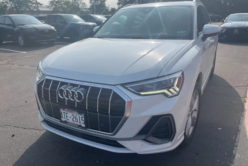 2021 Audi Q3 Premium Plus S line photo 1