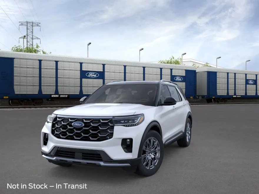 2025 Ford Explorer Platinum photo 1
