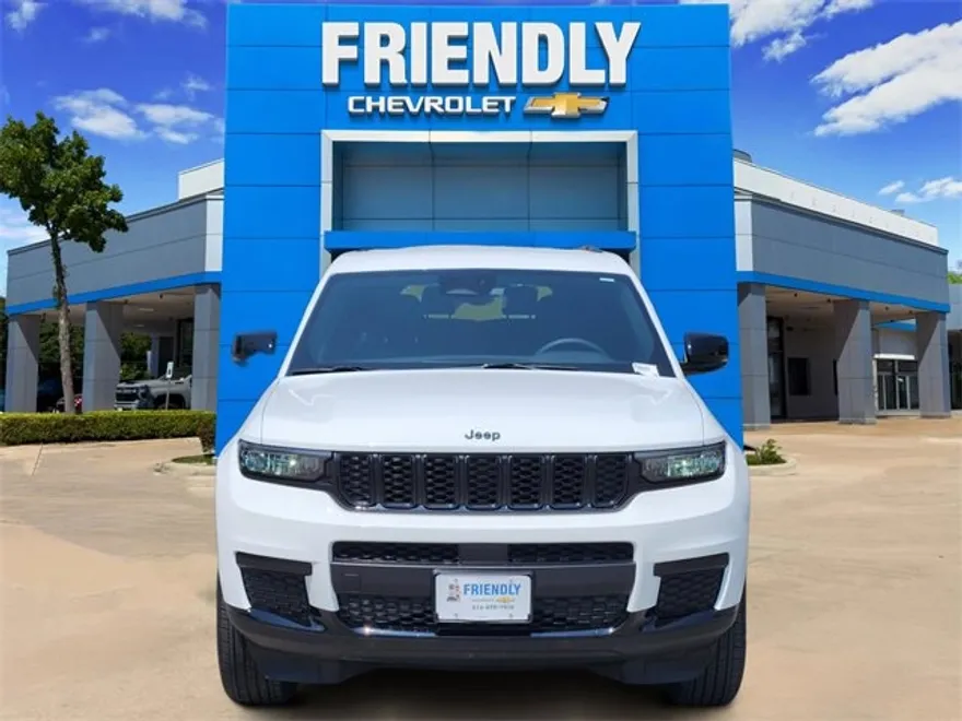 2024 Jeep Grand Cherokee Altitude photo 1