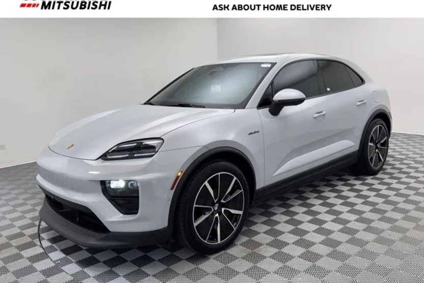 2024 Porsche Macan Electric 4 photo 1