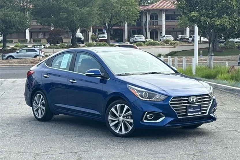 2022 Hyundai Accent Limited photo 1
