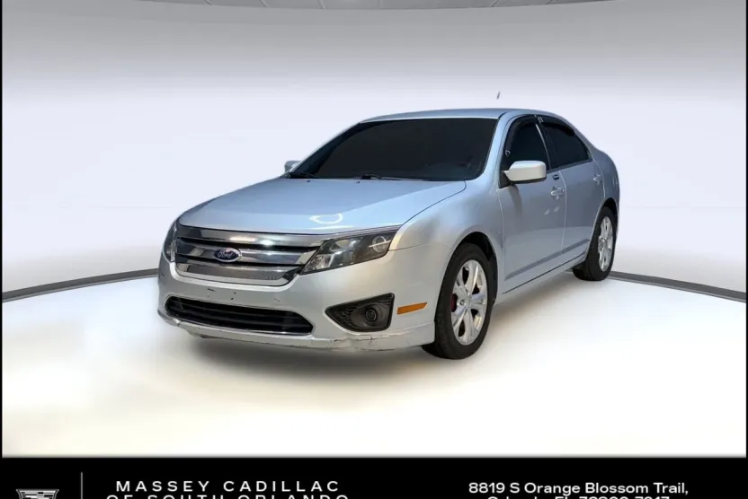 2012 Ford Fusion SE photo 1