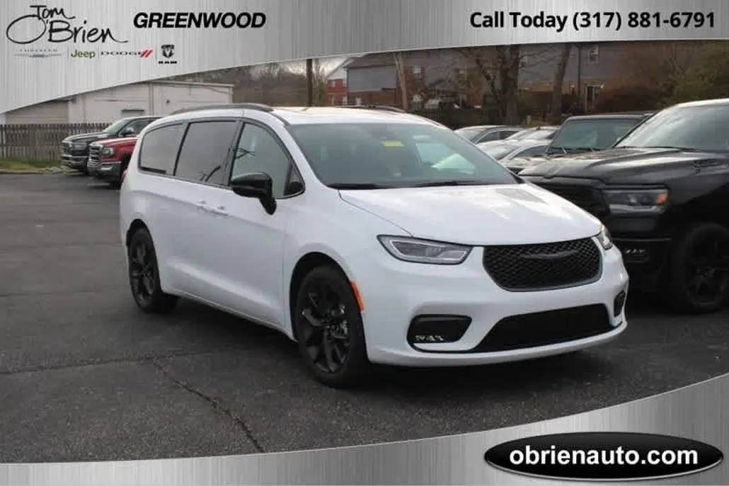 2025 Chrysler Pacifica Limited photo 1