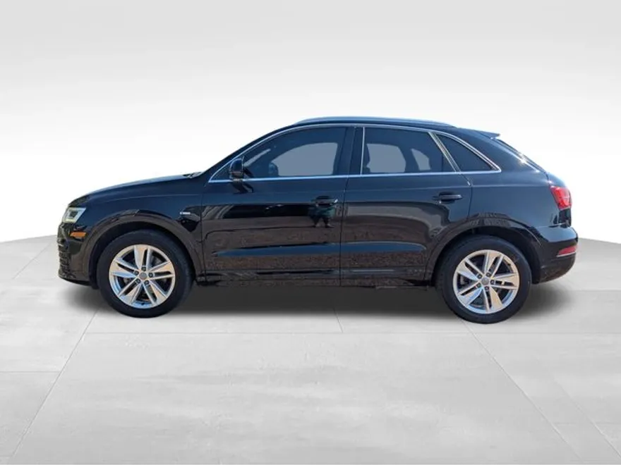 2018 Audi Q3 Premium Plus photo 1