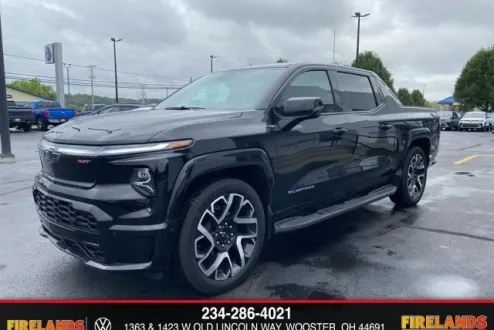 2024 Chevrolet Silverado EV RST photo 3