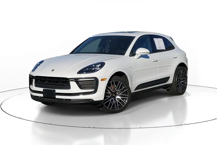 2022 Porsche Macan Base photo 1