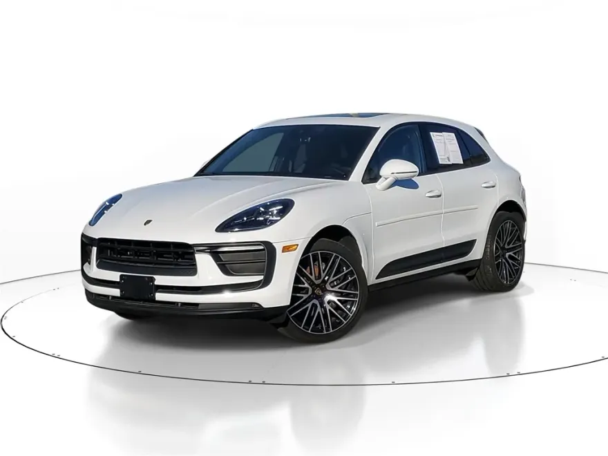 2022 Porsche Macan Base photo 1