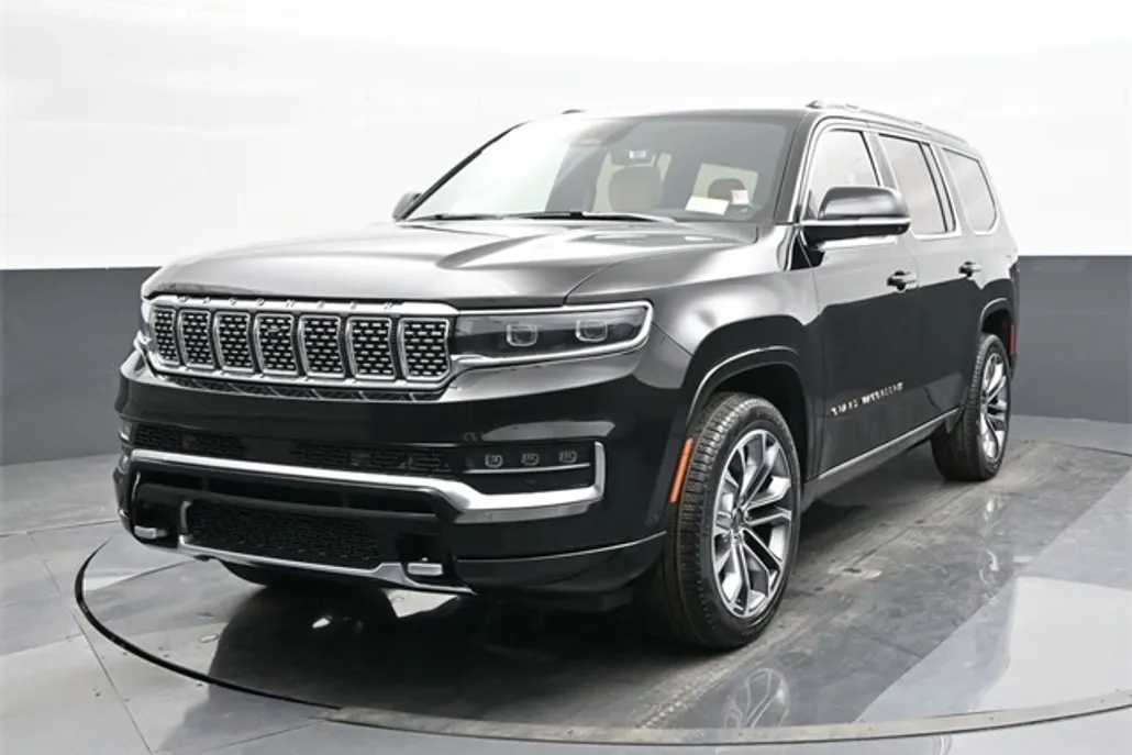 2024 Jeep Grand Wagoneer III photo 1