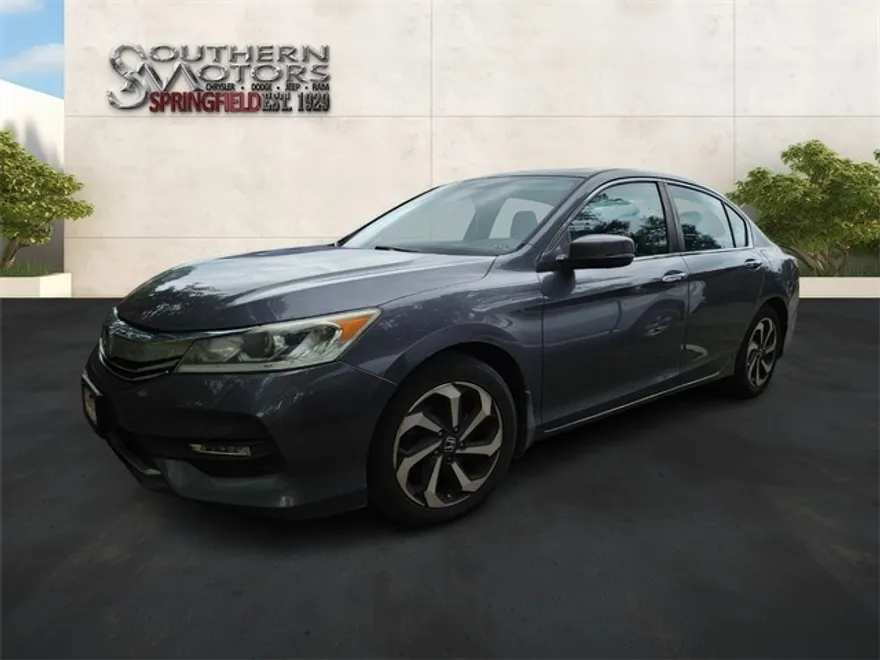 2017 Honda Accord EX photo 1