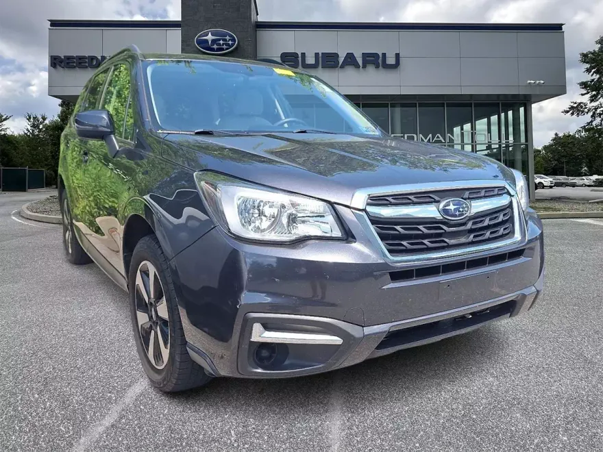 2018 Subaru Forester 2.5i Premium photo 1
