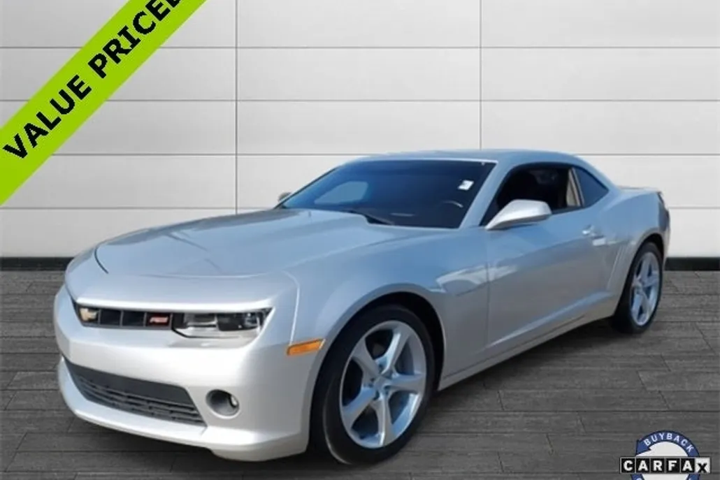 2015 Chevrolet Camaro 2LT photo 1