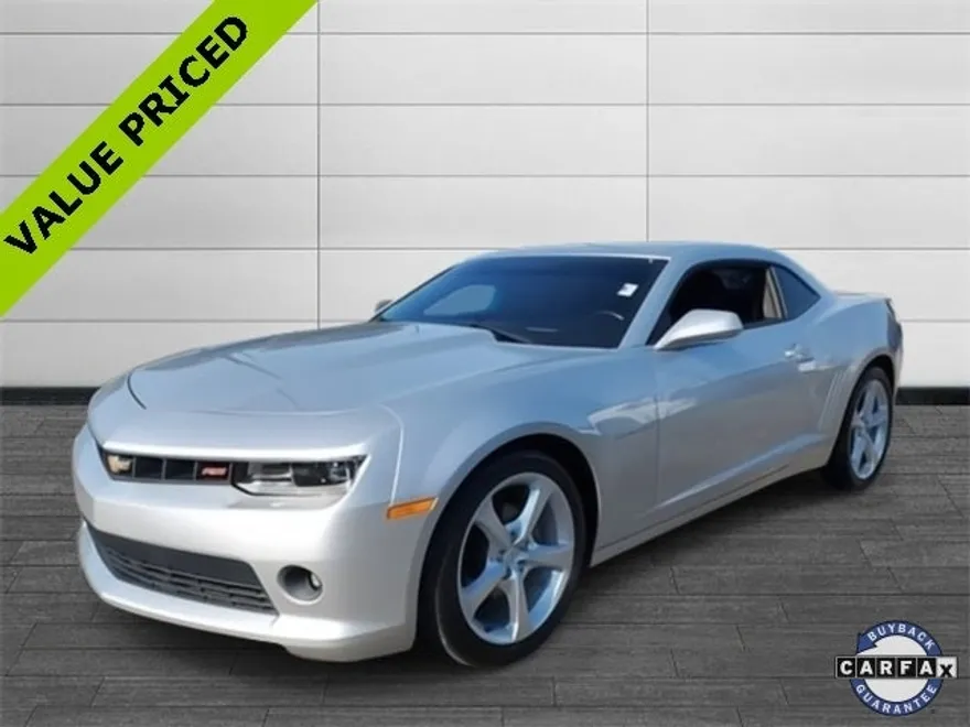 2015 Chevrolet Camaro 2LT photo 1