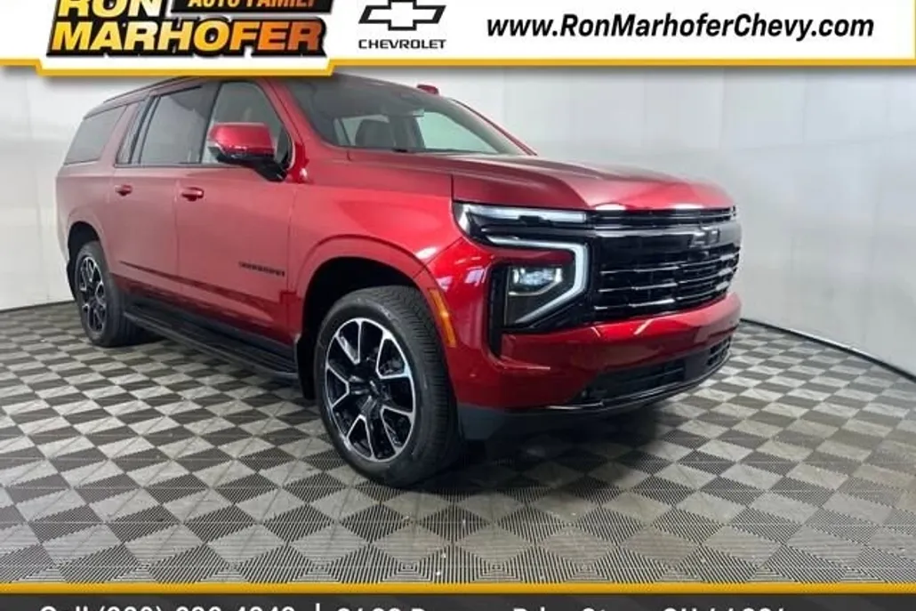 2025 Chevrolet Suburban RST photo 1