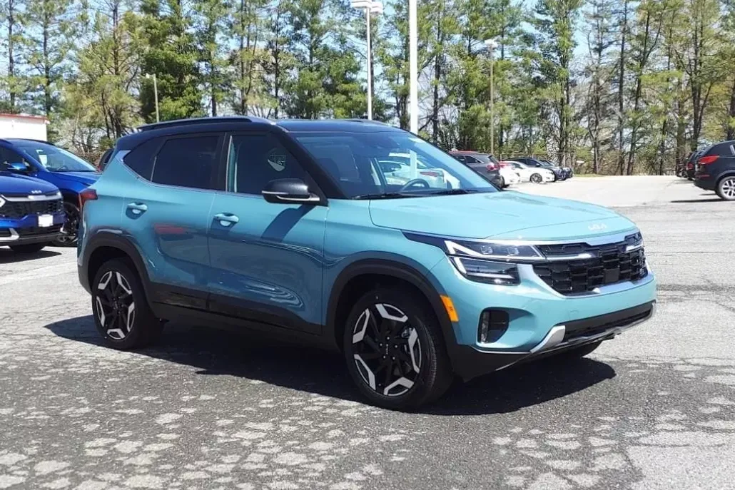 2025 Kia Seltos SX photo 1