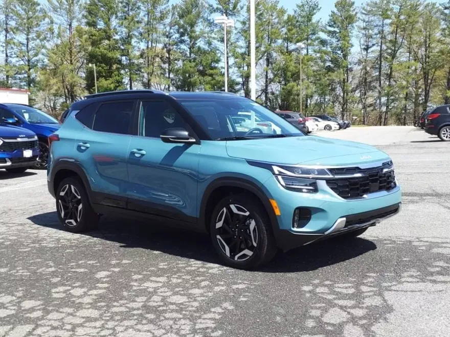 2025 Kia Seltos SX photo 1