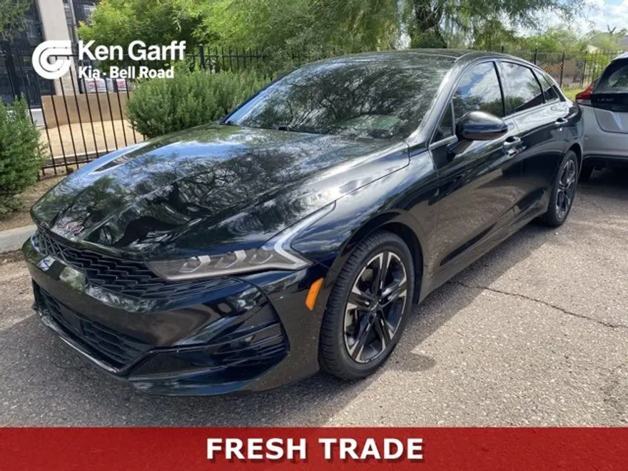 2022 Kia K5 GT-Line photo 1