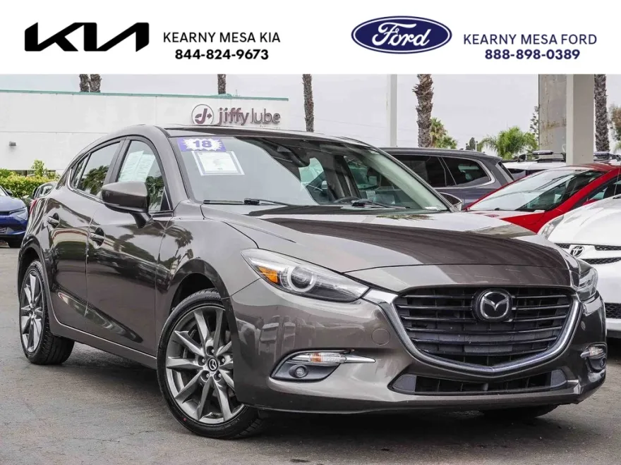 2018 Mazda Mazda3 Grand Touring photo 1